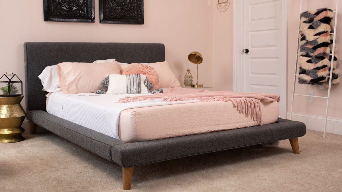 LinenFit's tweet image. Each of our #sheets comes in a variety of colors to match your room and your #personality. Shop for your new set now. #LinenFit