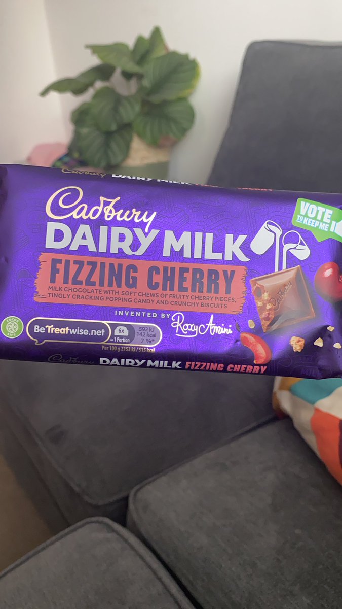 AmyCapponi's tweet photo. @CadburyUK just a heads up, a mention of chilli on the front of your new fizzing cherry choc bar would be handy. Having given some to a child, I’ve learned the hard way #votetokeepme #ithinknot #CadburyYouBeTheJudge #Cadbury https://t.co/kWfUyWMHM6