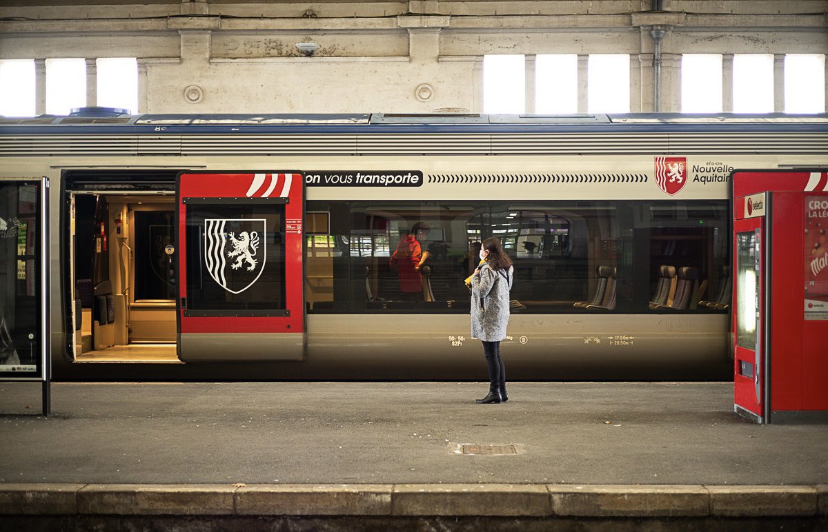 #EUyearOfRail 🇪🇺 <a href="/jchambin/">Jerome Chambin</a> : “With <a href="/GroupeSNCF/">Groupe SNCF</a>, the French National Railway Company, #GRDF is studying the conversion of existing diesel passenger trains into #bioNGV, with the objective of 80% reduction of carbon footprint and reduction in fuel costs for the operator“ #Energy