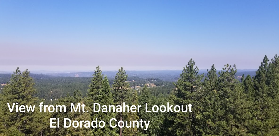 CALFIREAEU's tweet photo. We are experiencing a lot of drift smoke in the area due to the surrounding fires. As of the time of this post, the Amador-El Dorado Unit service area is not working a fire.  Here are the hazy views from our lookouts. https://t.co/BGQckmOYt6