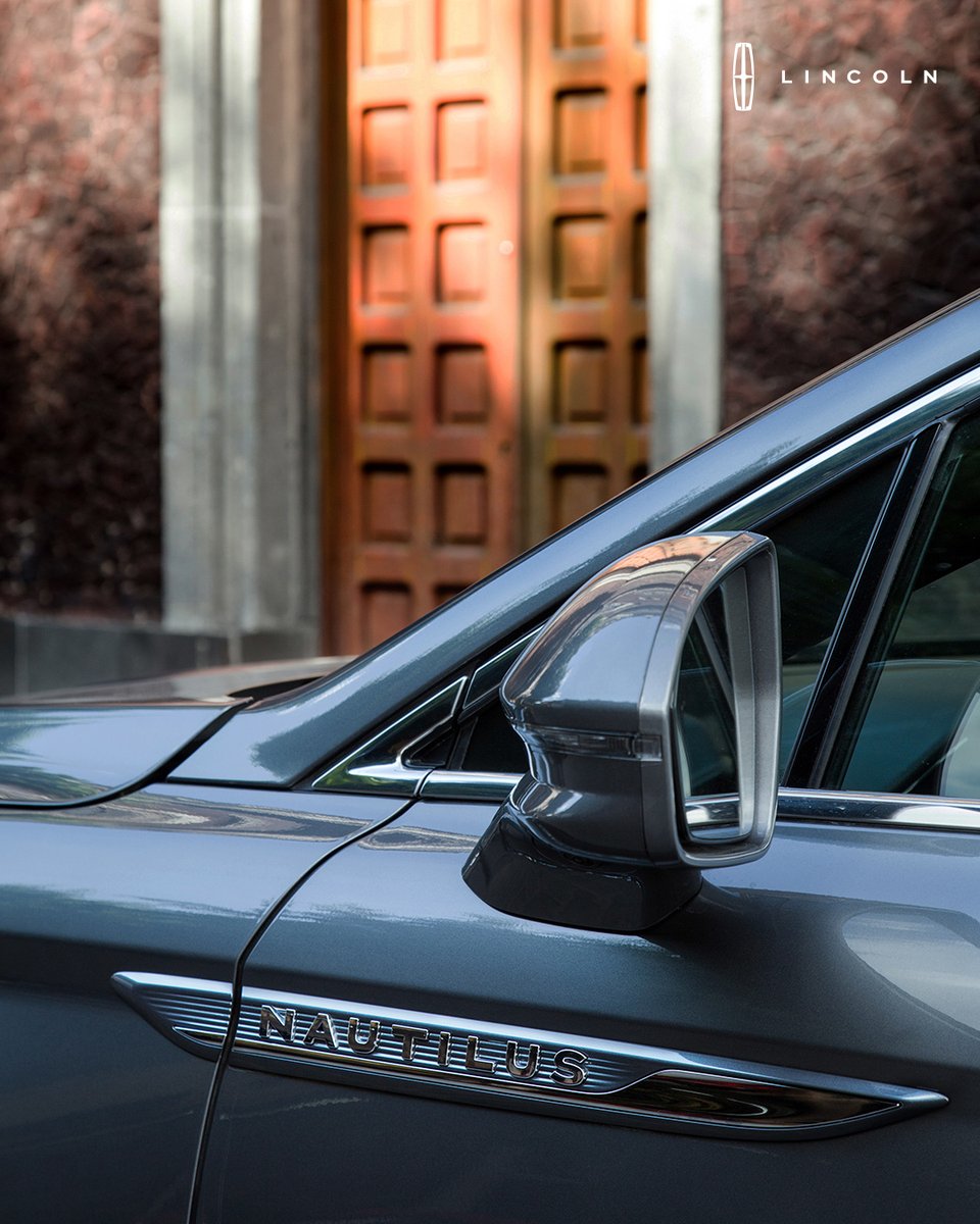 LincolnMexico's tweet photo. Visitamos algunas de las joyas arquitectónicas del centro de Guadalajara abordo de #LincolnNautilus. No te pierdas  en cada #TravelTuesday un rincón nuevo de la maravillosa Perla Tapatía. #EstoEsLincoln #LincolnMéxico https://t.co/1vjtxGBWnC
