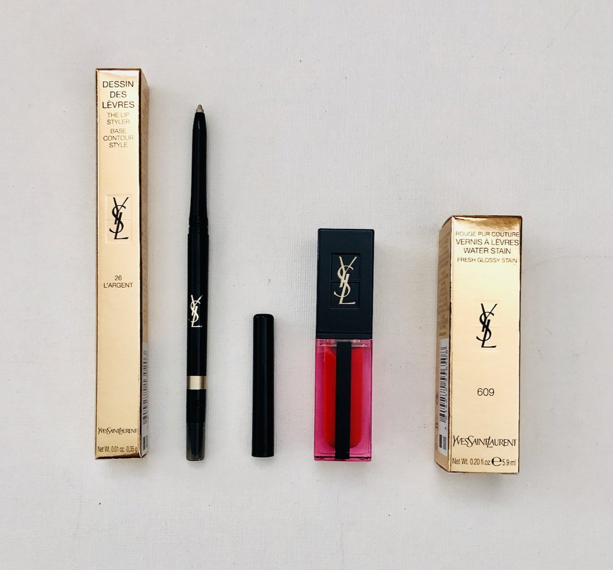 davelackie's tweet photo. Love YSL? I'm giving away this fabulous Vernis A Levres Water Stain in Submerged Coral + Lip Styler in L'Argent. To enter, follow @davelackie &amp; RT (ends 24/08) #win https://t.co/y3LS89srDf