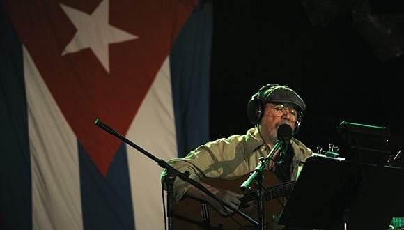 A través de su blog, Segunda Cita, el reconocido trovador Silvio Rodríguez se expresó sobre los recientes acontecimientos en Cuba, su país natal, de residencia y en donde ha realizado más de 100 conciertos en distintos barrios: