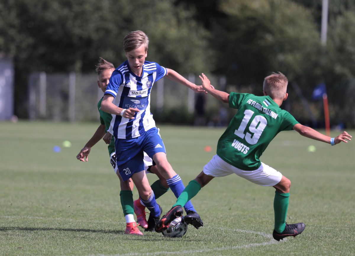 hjk08sininen's tweet photo. Fiiliksiä päivän matseista, VOL1 @HelsinkiCup ⚽️🌞💪👍 #HJK08Sininen #HJK #HesaCup @HJK_ry 📸 @milonnq https://t.co/sT0tAteOIy