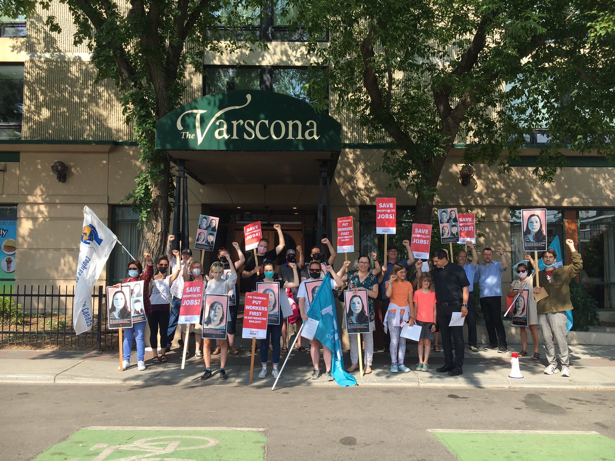 UniteHere40's tweet photo. We’re expanding the DSDL boycott to Edmonton, Alberta! DSDL, bring your locked out and fired #HiltonMetrotown workers back to their jobs by August 8th! #yeg #Edmonton #Alberta #bcpoli #cdnpoli https://t.co/zNDPoGqCtI