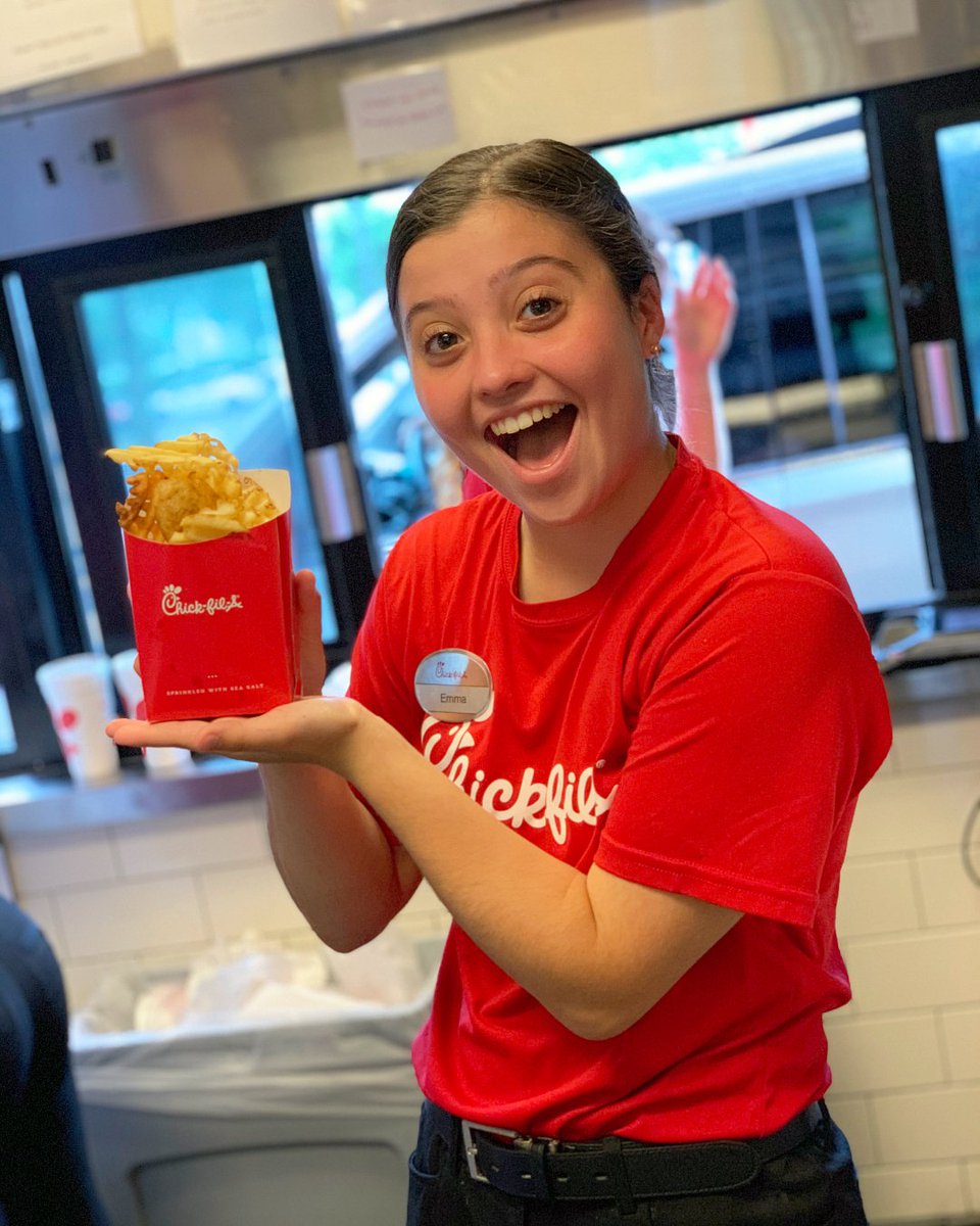 ThoroughbredCFA's tweet photo. We’re excited because it’s National French Fry Day!
Stop by and enjoy some delicious Waffle Fries to celebrate!
.
.
#heretoserve #thelittlethings #franklintn #franklineats #coolspringstn #williamsoncountytn #chickfila #cfa #cfawafflefries #wafflefries #nationalfrenchfriesday https://t.co/jKnadoBwKl