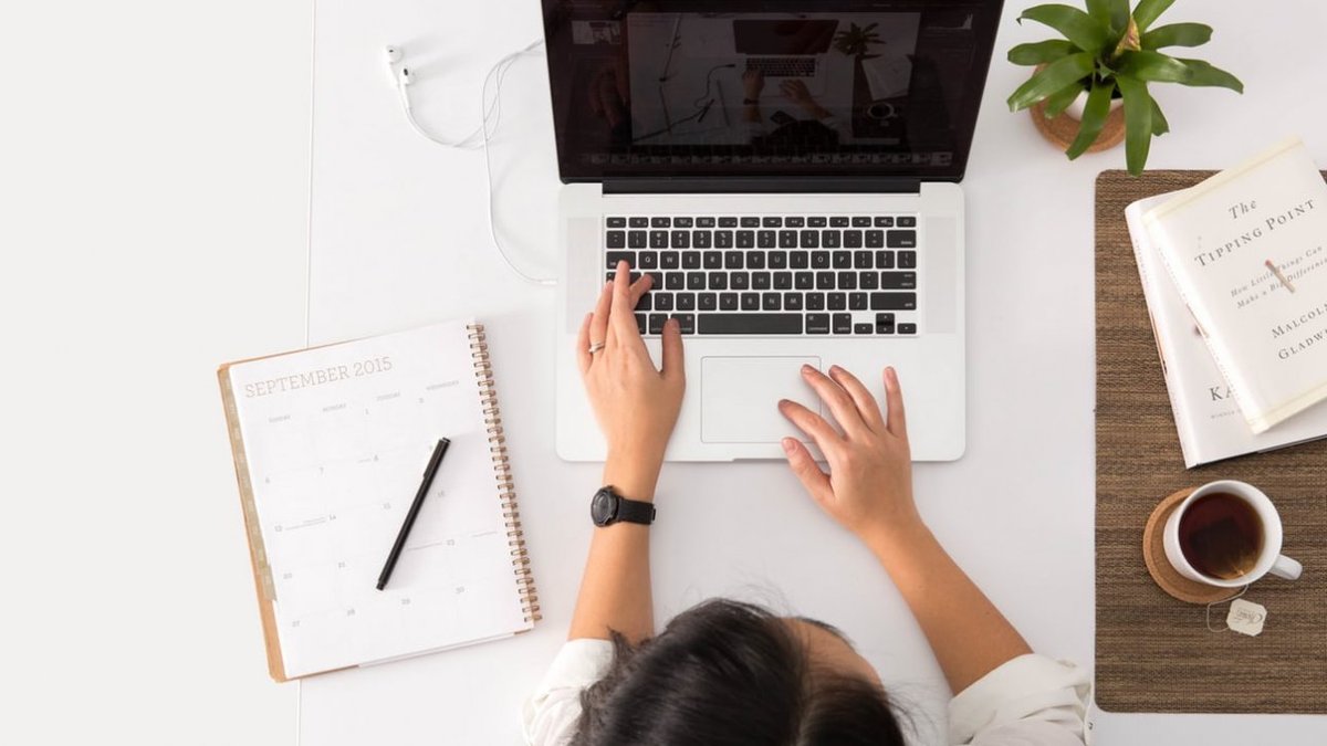 FindInfluence's tweet photo. Blogs are the one social media channel you can own. Consider starting your own #blog today. Find Your Influence offers 5 simple steps to set your blog in motion!
Learn more: https://t.co/IPwFWt2JVO
#influencermarketing #blogging #blogger #azblogger #nyblogger https://t.co/k4FpxTlK84
