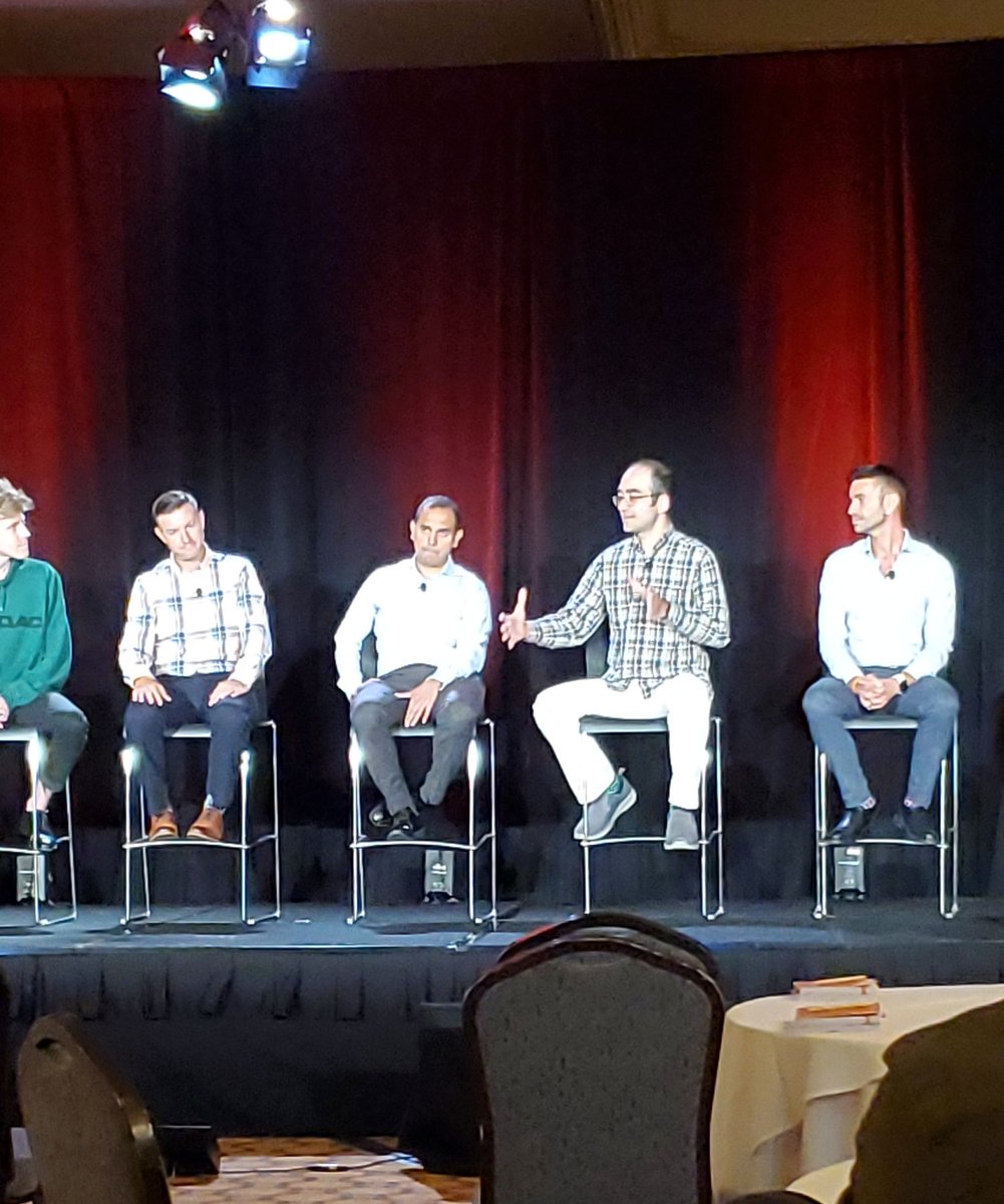 "Think about them as recipients of your brand." 📣 Louder for the people in the back! Lev Mazin of <a href="/AskYTM/">aytm</a> on centering the respondent experience in market research.

<a href="/JDPower/">J.D. Power</a> <a href="/x0xMaximus/">MAX NANIS</a> <a href="/Imperium_Data/">Imperium</a> <a href="/iResearchJunky/">Jim Leonick</a> <a href="/Samplecon/">Samplecon</a> #samplecon #mrx #marketresearch #userexperience