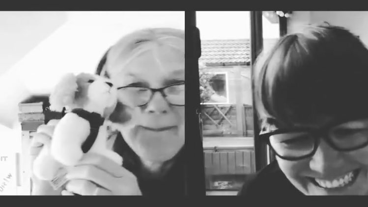 seaternprint's tweet photo. Just love learning tech tips from fellow artist @NPGolightly It’s a joy to be part of @wearebluecabin #CreativeLifeStoryWork #ZoomTips https://t.co/oh9W79Yjzj