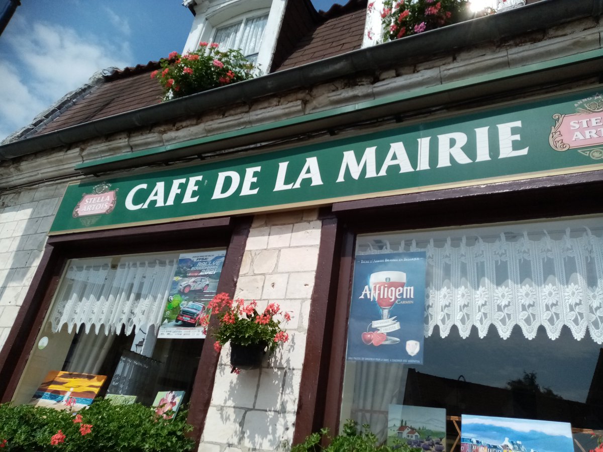 JulienPoix's tweet photo. 🚩Étape 6 entre #lederzeele et #tournehem. Traversée de la forêt d'#Eperlecques et passage dans le département du #PasdeCalais.
De belles rencontres encore sur les routes de notre région des #hautsdefrance! https://t.co/gAoapMAQyR