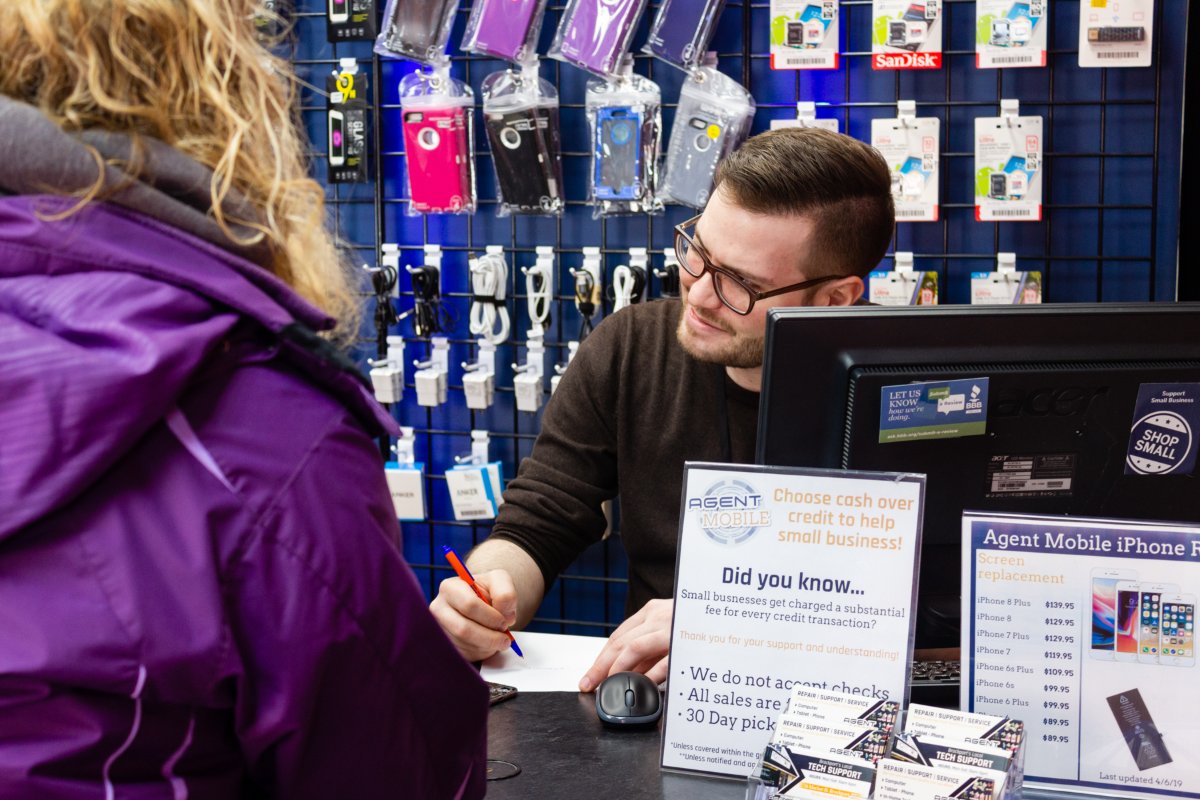 YourAgentMobile's tweet image. You'll always receive service with a smile when you work with us.