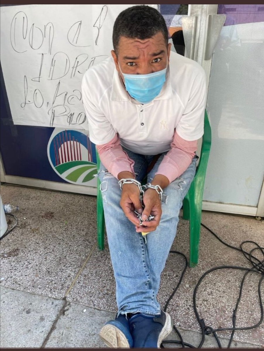 rdsanchez_p's tweet image. Es muy triste ver la citación que pasan trabajadores del IDREEC donde el gobernador del cesar no tiene corazón y juega con el salario de personas que humildemente trabajan para sostener a sus familia.
Lo dije en un Twitter no es momento de ejecutar la obra del CCMV.
@GobdelCesar