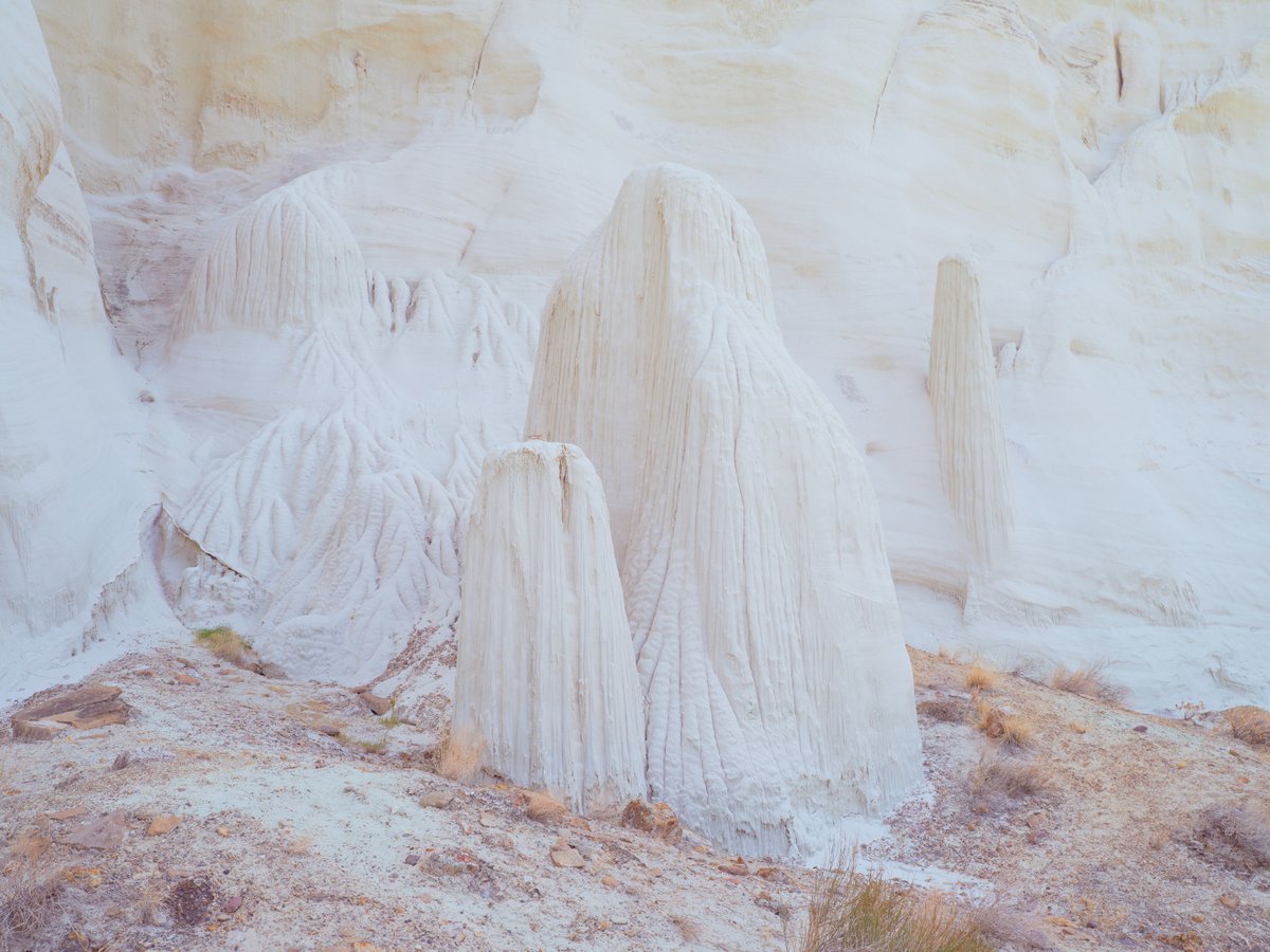 ZacHenderson's tweet photo. Oh, hey #portfolioday. I'm Zac, an editorial and fine art photographer inspired by science. I'm always looking for ways to work with others to document, capture and celebrate the pursuit of knowledge.
#originalcontentcreator
#editorialphotographer
#fineartphotographer
#sciart https://t.co/iaZA4TkEd9