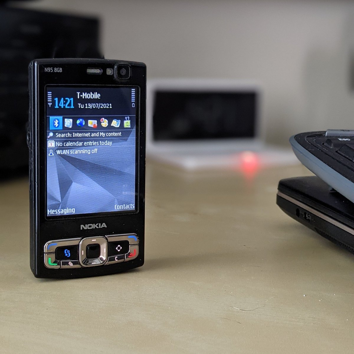 MobileKeepers's tweet photo. Nokia N95 8GB 
GSM 850/900/1800/1900 MHz
HSDPA 2100 MHz
Released in 2007 Sept.
What did you like the most in this device?
I think, one of the coolest feature of this phone is the 2-way sliding mechanism to access multimedia playback buttons and the numeric keypad. 
#nokia #Retro https://t.co/9jfTeco7Xi