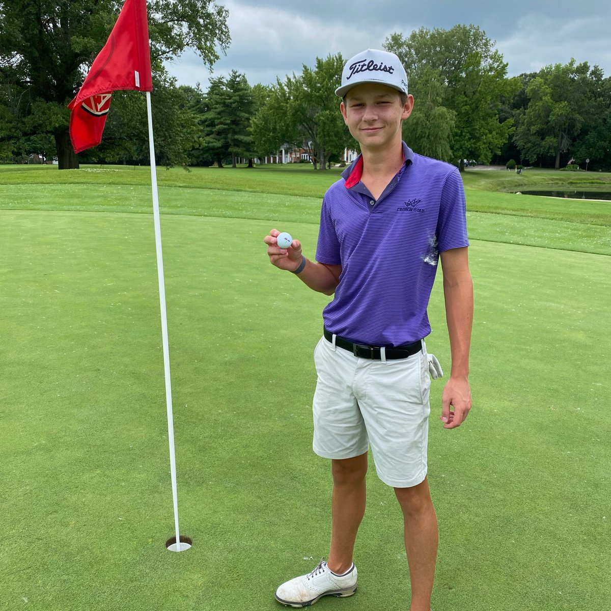 Connor Henry’s grandpa saw his son-in-law, <a href="/jjhenrygolf/">JJ Henry</a>’s first @pgatour hole-in-one, and now witnessed his grandson’s at #DAPointsJr.
