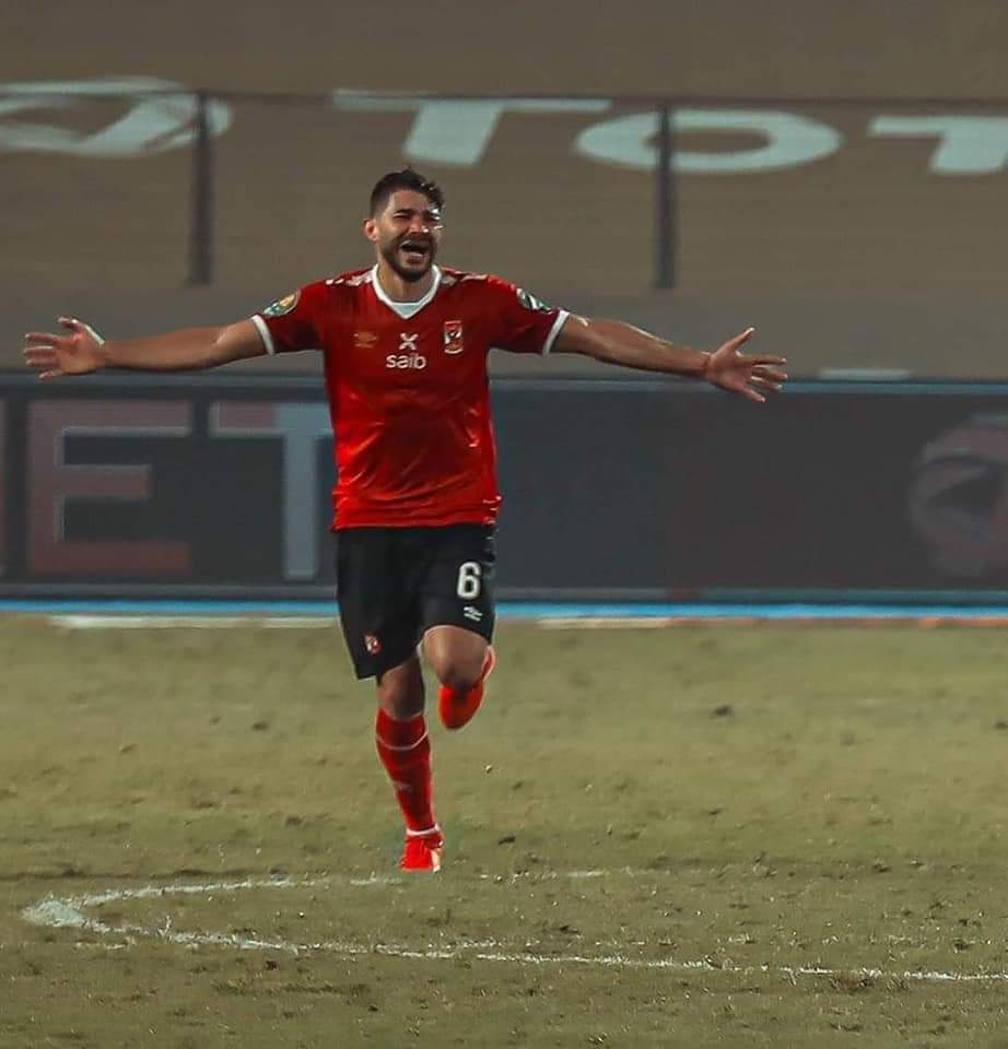 #العاشرة_لجمهورك_يااهلي