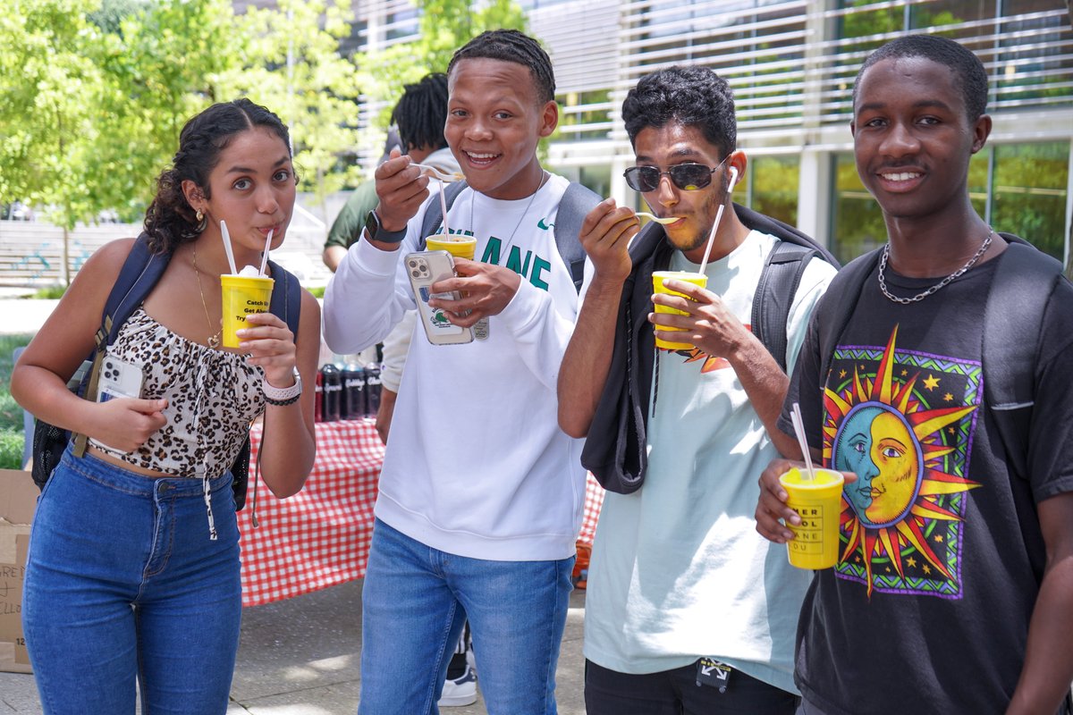 Newcomb-Tulane College tweet media