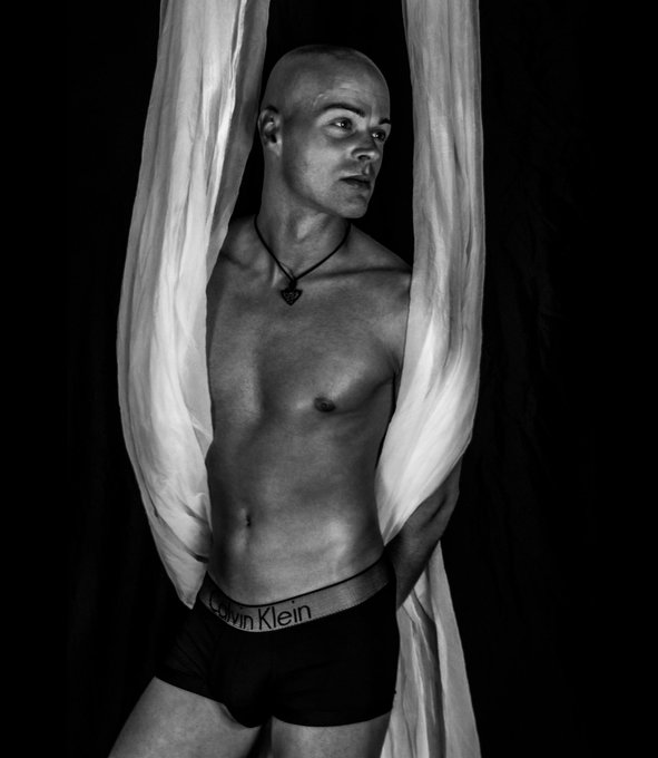 Photo https://t.co/88NqcJB5R6     #portrait  #blackandwhite #malemodels #art #malemodel #maleportrait<a href="/tag/portrait"class="tags">#portrait</a><a href="/tag/blackandwhite"class="tags">#blackandwhite</a><a href="/tag/art"class="tags"><span>#art</span></a><a href="/tag/male"class="tags"><span>#male</span></a><a href="/tag/modeling"class="tags"><span>#modeling</span></a><a href="/tag/studio"class="tags"><span>#studio</span></a><a href="/tag/malemodel"class="tags"><span>#malemodel</span></a><a href="/tag/malemodels"class="tags"><span>#malemodels</span></a>