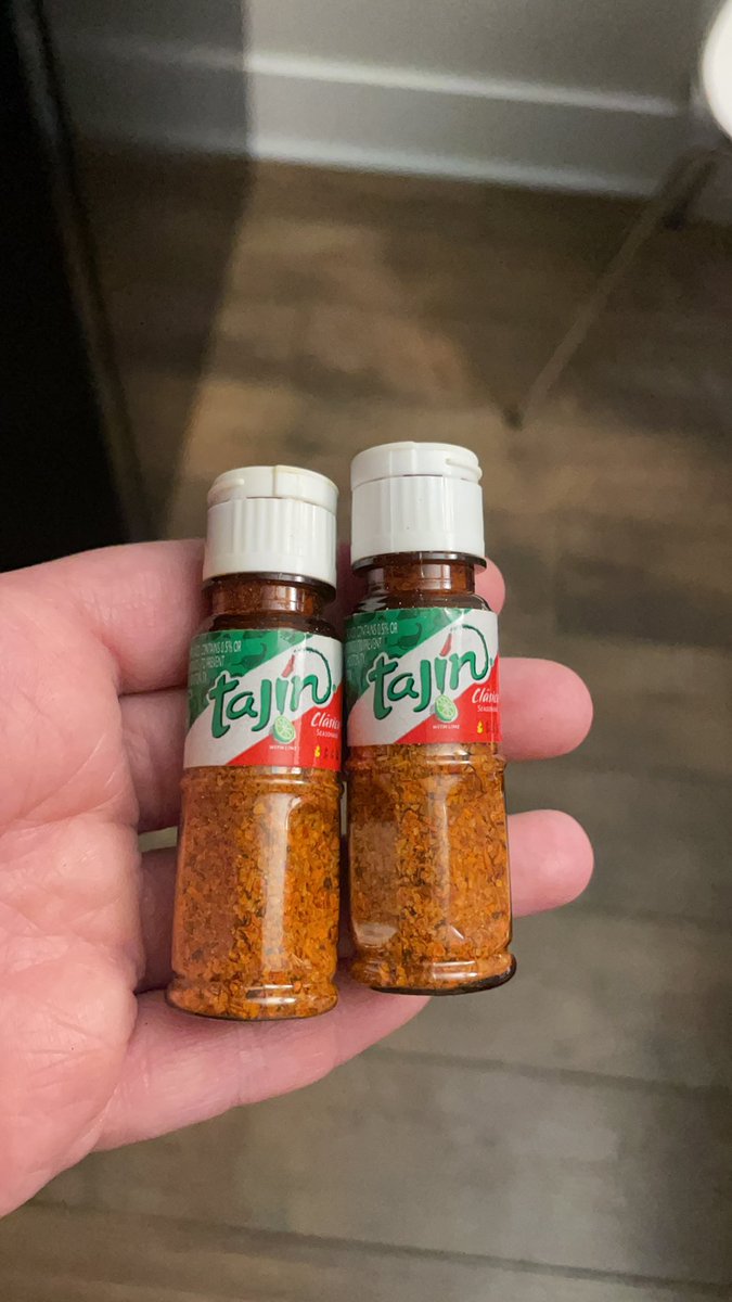chermeister22's tweet photo. @AskTSA do my miniature seasonings go in my checked bag or carry on? https://t.co/VCSr2e5yml