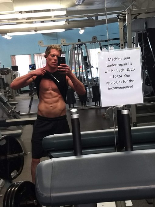 I never post gym selfies but someone just asked me for some, so here you go...  #gym #abs #bodybuilding<a href="/tag/gym"class="tags"><span>#gym</span></a><a href="/tag/bodybuilding"class="tags"><span>#bodybuilding</span></a><a href="/tag/abs"class="tags"><span>#abs</span></a>