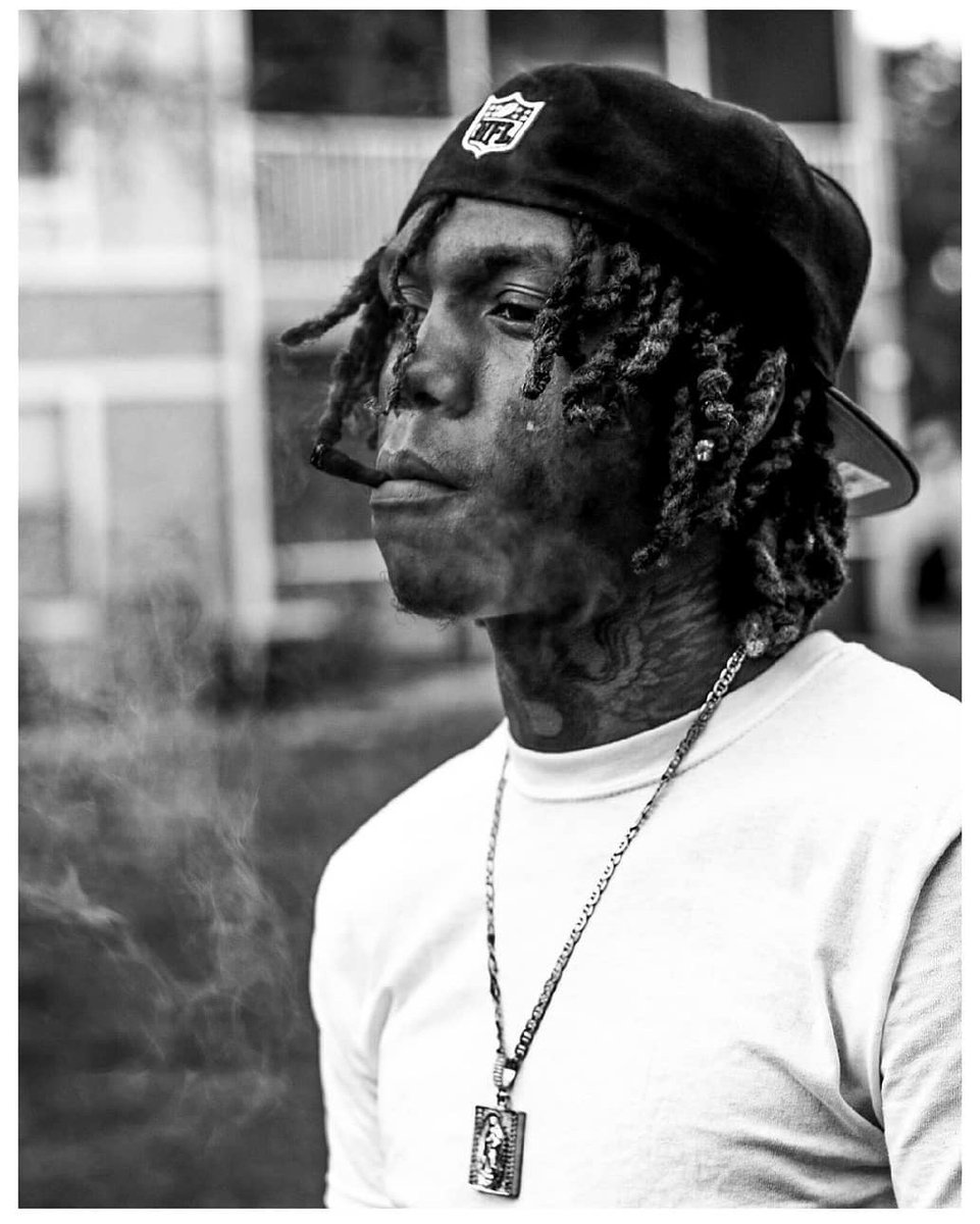 UserUnkn0wn2's tweet image. My ig @ Danny2Dope go peep it ✨
 
Shoot wit Orlando rapper 400frankbanks ↗️↗️
.
.
#rapcomeup #floridashit #floridaupnext #westorlando #rapradar #portraitpage #orlandorapper #rap #portraitphotographer #orlando #weshoothumans #blackandwhite