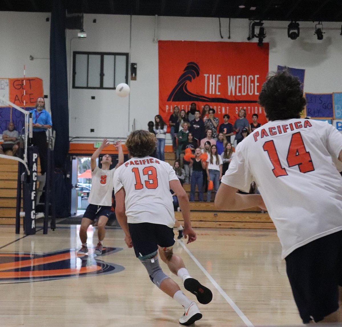 PCHS_Tritons's tweet photo. This Tuesday we’re throwin’ it back to #WedgeWeek🌊 ‼️ This is one of our favorite traditions at Pacifica Christian and we can’t wait it to continue year🙌

#PacificaAthletics 🔱 https://t.co/8xVIjPnWeV