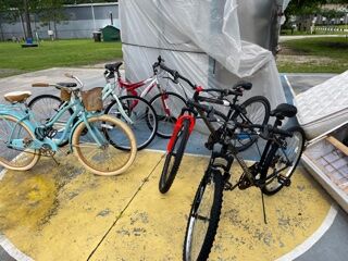 3GrainsMissions's tweet photo. PRAISE REPORT 🙌 Our team of volunteers came together to collect an incredible number of bikes-- nearly 50! Our ultimate objective is to distribute them to the homeless population in Jax &amp; St. Augustine. 

 If you have bikes that are in good working condition, we need more! 🚲💚 https://t.co/10o2mGT5Us