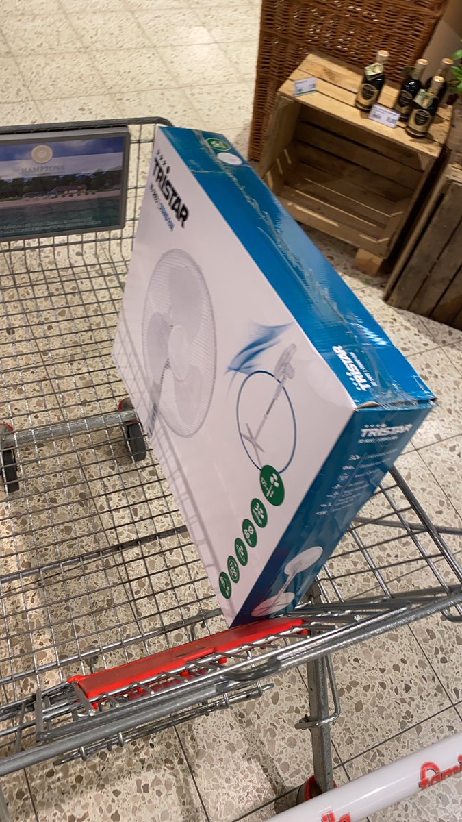 markus_heinen's tweet image. if you are used to air condition… and famous for sitting with a big hoodie at 40 degrees in home office… vacation without air condition is bad.. so workaround just bought at the store :) #helpmesleep