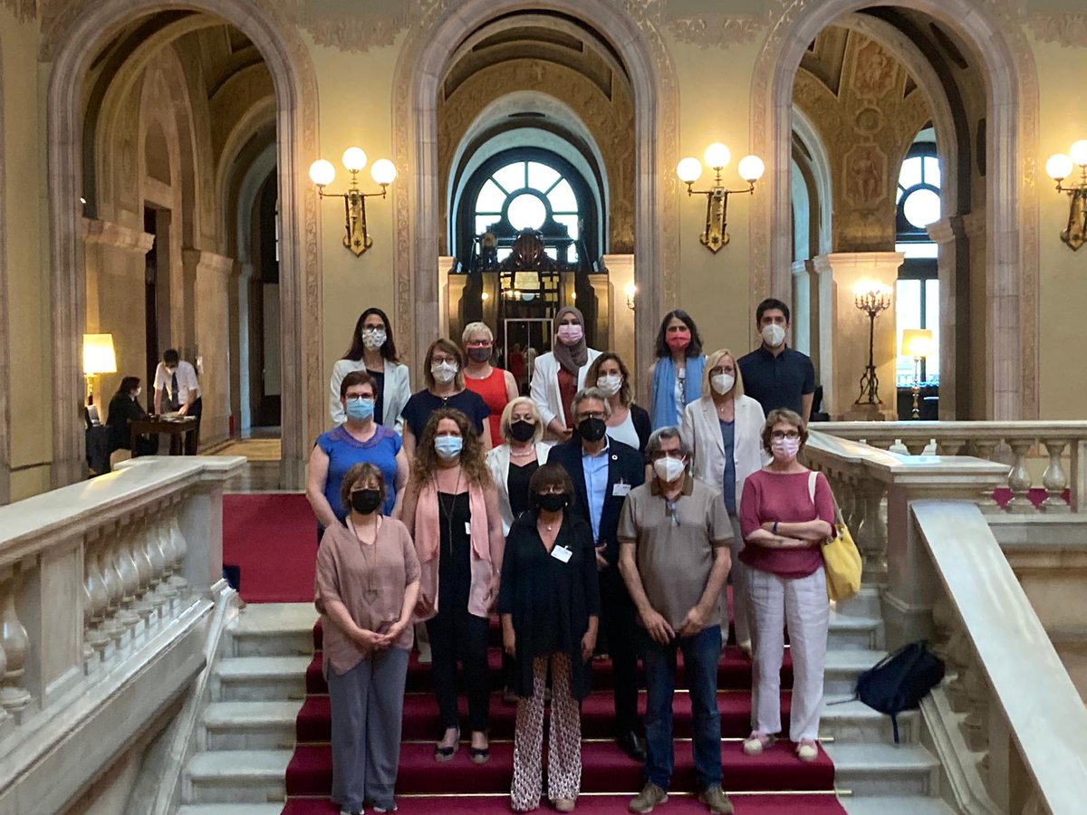 EvaGausachs's tweet photo. Es constitueix la Comissió d’Estudi de Salut Mental i Addiccions amb la participació de Tina Ureña, representant de BCN Salut Mental i Cap d’Àrea de Rehabilitació de CPB Serveis Salut Mental https://t.co/c0ENyof3rI