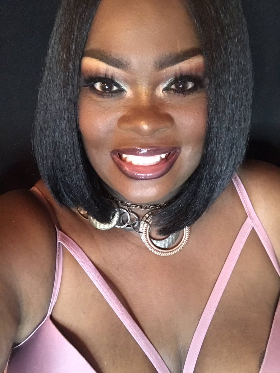 EarthSucks1's tweet photo. My smile is one of my greatest assets!
Nobody is safe when I flash these pearls. 
#smile #beautyandthebeat #mau #makep #fashion #tuesdayvibe https://t.co/RzrcnEK1jQ