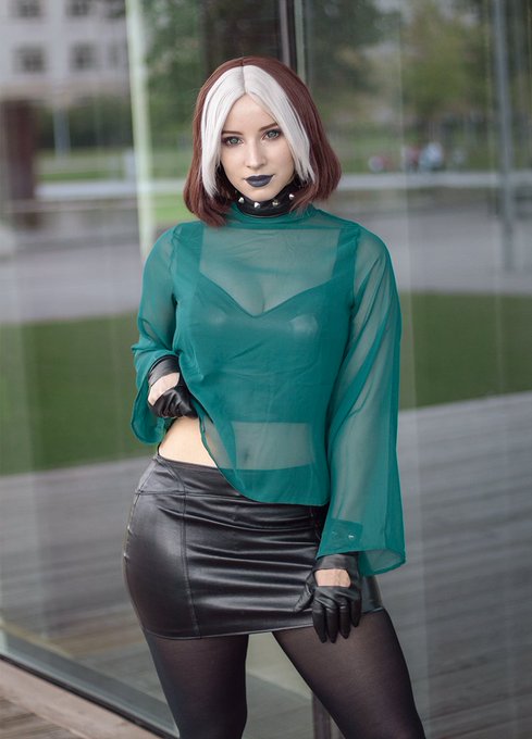 Do you like X-men? 😁 I'm thinking to make the classic version of Rogue as well. Yaay or nay? 🤪 Which<a href="/tag/residentevil"class="tags"><span>#residentevil</span></a><a href="/tag/jillvalentine"class="tags"><span>#jillvalentine</span></a>