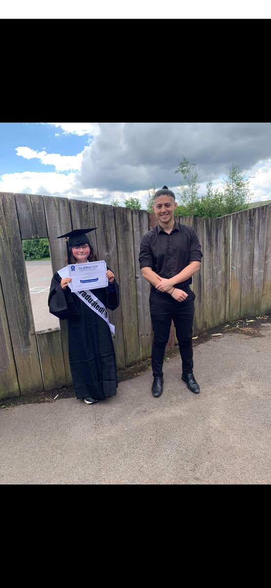 Sadiewren1's tweet photo. Well done Cori and Margaret on your graduation,you both should  be so proud of yourselves amazing achievement 🎓👨‍🎓👩‍🎓👏🎉🎓@wren_2010 @BrilliantClub @bawelclass5 @bawelps https://t.co/3ZHot8Wx0O