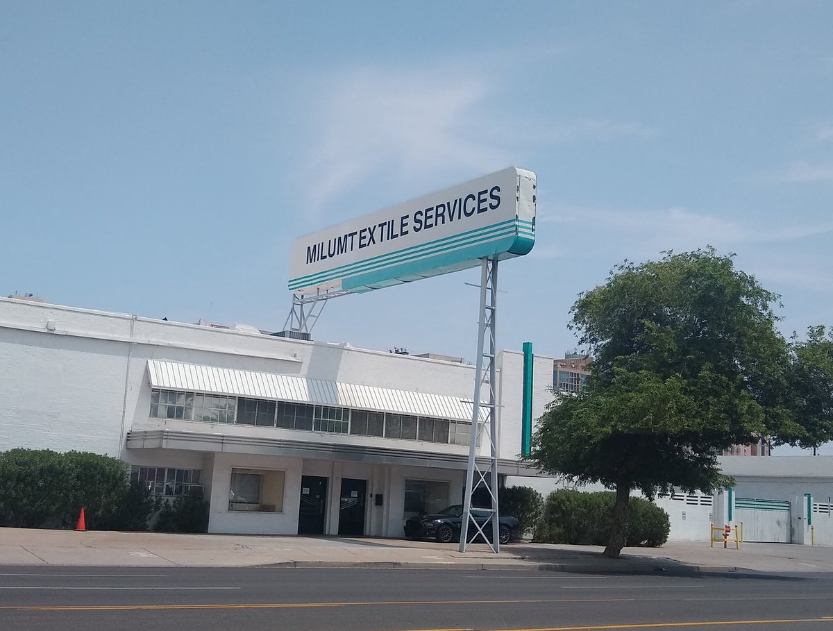 _albigensia's tweet image. I asked myself, &quot;What is an extile service?&quot; Until I saw the reverse of the sign... #graphicdesignmatters