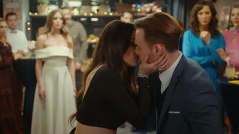 RafaelGLAF5's tweet photo. 22:56
EMPIEZA #LoveIsInTheAir13J en Telecinco #EdSer #HanKer https://t.co/VJ1djifMra