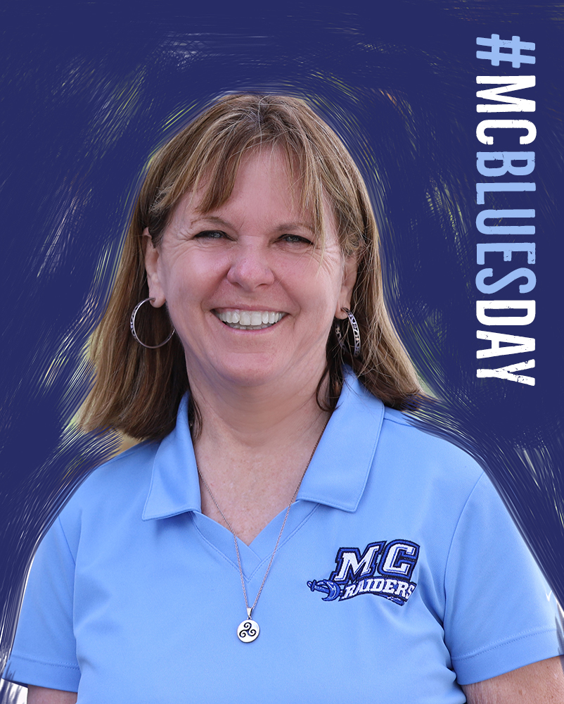 MoorparkCollege's tweet photo. Moorpark College Tuesday #Bluesday features MC/VP extraordinaire, Mary Reese, stylin' in her favorite MC Bluesday-wear! @MC, we are one big happy family. Join us this Fall on campus OR online! #MCBluesDay @Moorpark College.
#LiveLoveLife #Together #MoorparkRocks #YourFutureNow https://t.co/OvB0LEdy1Z