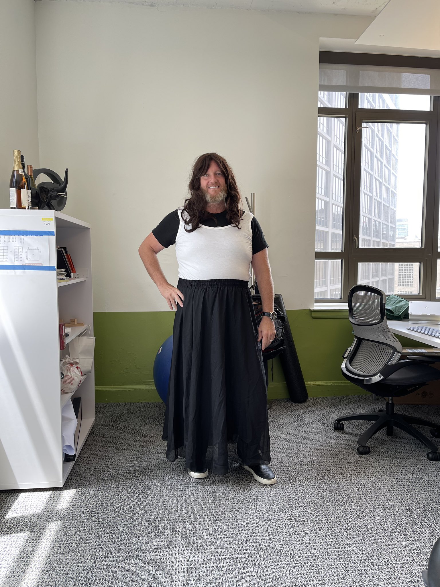 First time in the office in a while and the only thing I could find was my @leslieberland Halloween outfit from 2018! https://t.co/rduX0axKqu
