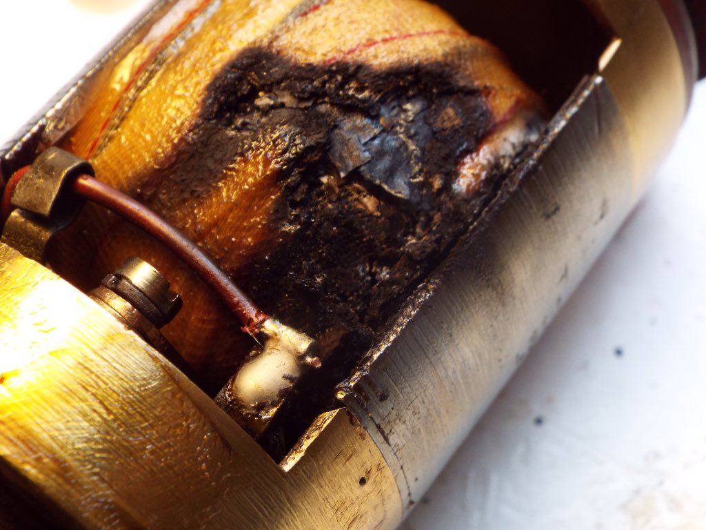 VMagnetos's tweet photo. Well that will be what's causing the misfire. https://t.co/apJ9PJrQVv