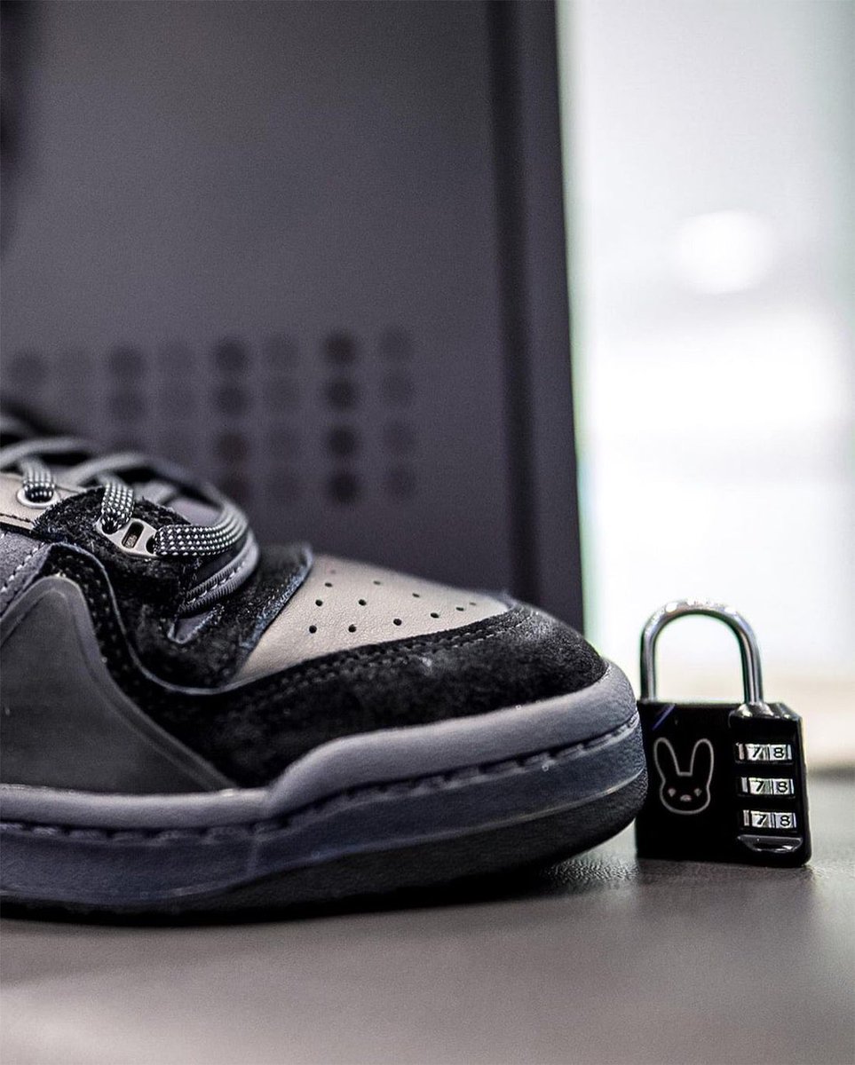 bad bunny x adidas forum buckle low triple black