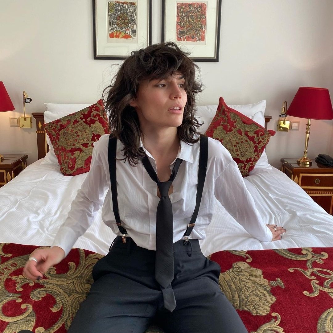 CagedDancer's tweet image. If she only had the confidence to wear it while she was still in school..

Hogwarts would've been shook