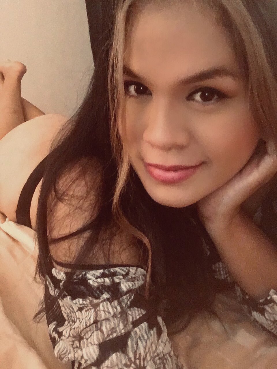 Paola Andrea (Pa0la_10@)  X