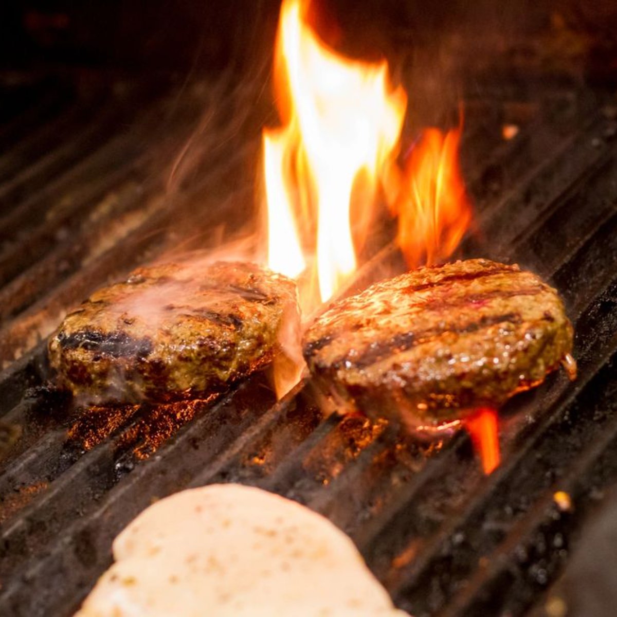 JBarCattle's tweet image. When you're using our premium grass-fed beef, the result can only be hot and delicious. 🔥 #JBarCattleCompany #PureTexasBeef #beef