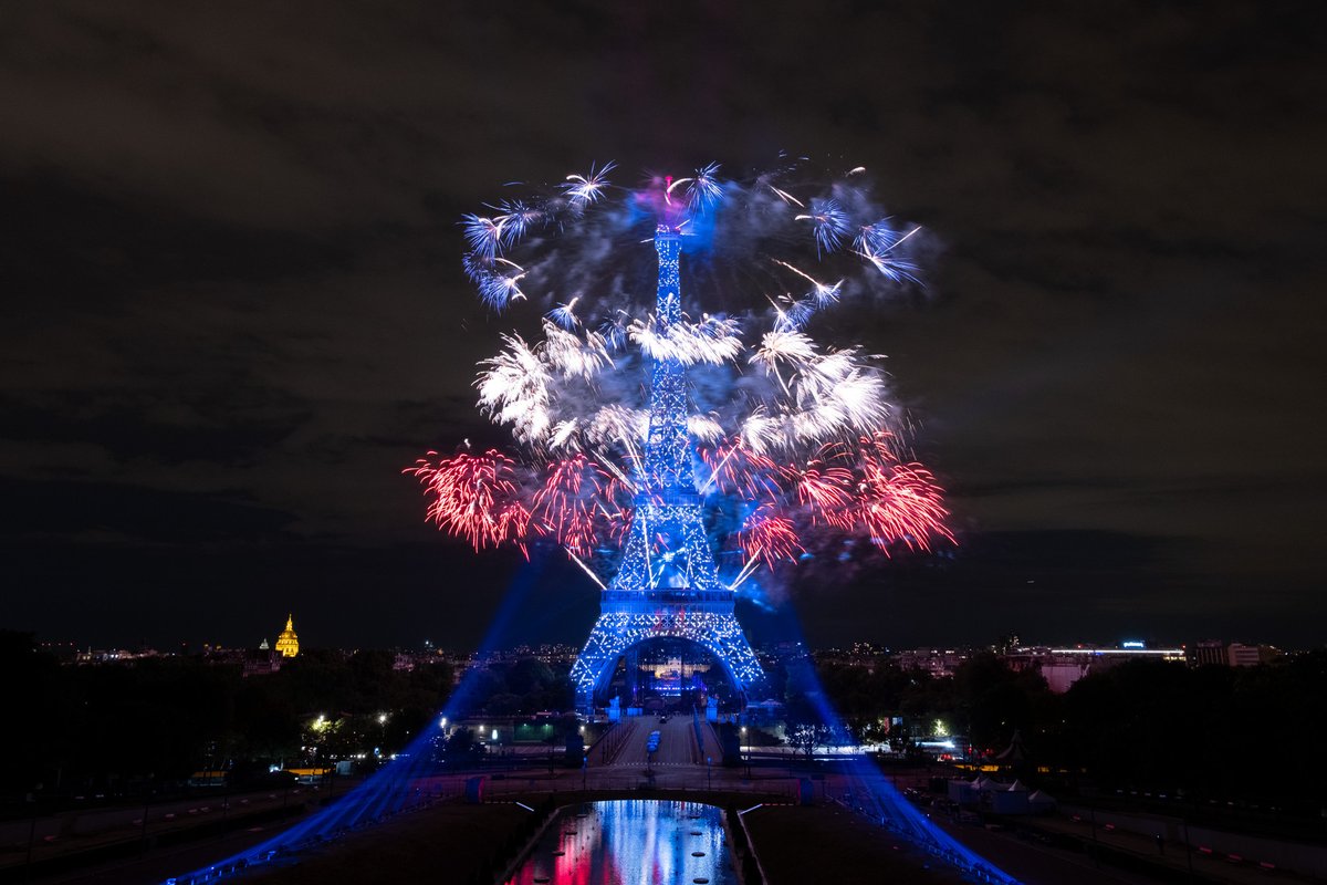 AmbafranceNZ's tweet image. Happy #BastilleDay - Bon 14 Juillet à tous ! 🎇🇫🇷

Want to celebrate the French national day in New Zealand? We listed 30+ Bastille Day 🇫🇷 events in 11 NZ cities! 🇳🇿

📍Events &amp;amp; locations ↩️
nz.ambafrance.org/Celebrate-Bast…

📸 © Jonathan SARAGO / MEAE