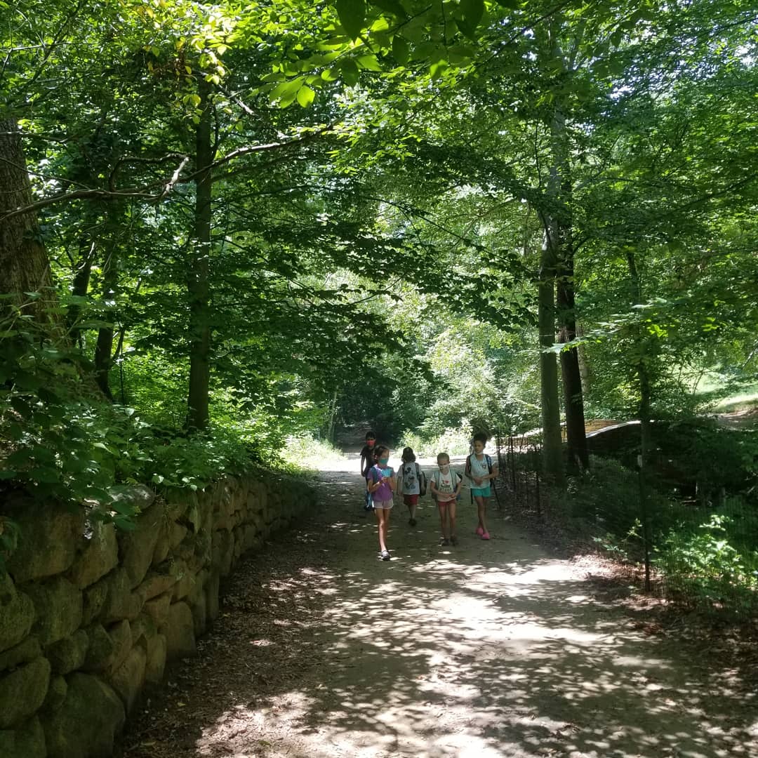 UrbanAdvSquad's tweet photo. Yesterday's #StreamScience was Rock Creek, today we hiked to @DOaksPark! #Squadmembers measured stream depth & width then calculated the water velocity. Students also practiced tree ID using leaf shape and added to their field guides. Everyone hiked 2.5 miles round trip! https://t.co/1f1HpHxp5b