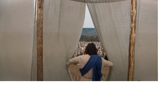 ainahhanai's tweet photo. @JonathanRoumie @thechosentv I watched and will be watching again,thank you from my heart! I'm grateful 4the possibility of watching such beautiful series. My fav scenes from the finale:the crowd gathering to see Him preach and Jesus opening the curtain.I pray many people will get to know Jesus thanks 2you! https://t.co/OH4o9DVyo1