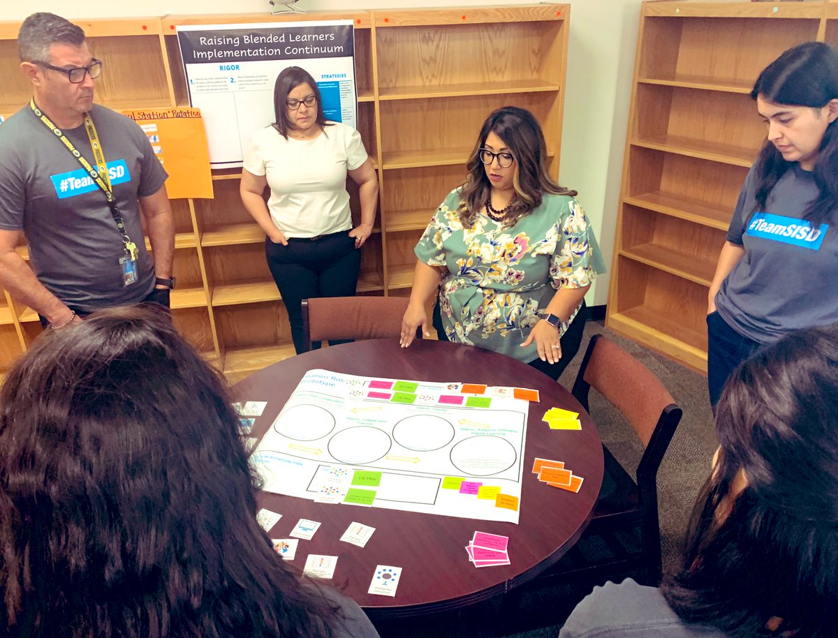 Darron E. Saunders tweet media