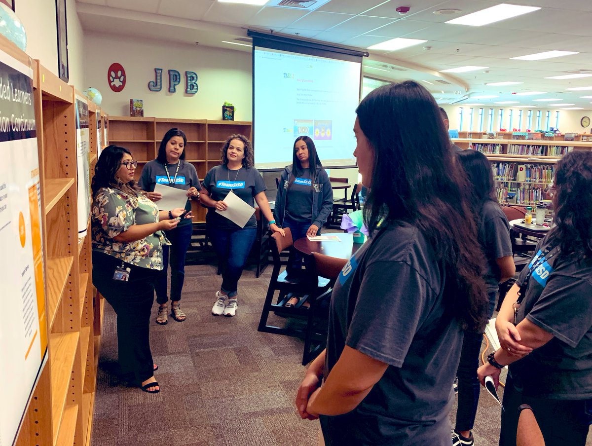 Darron E. Saunders tweet media