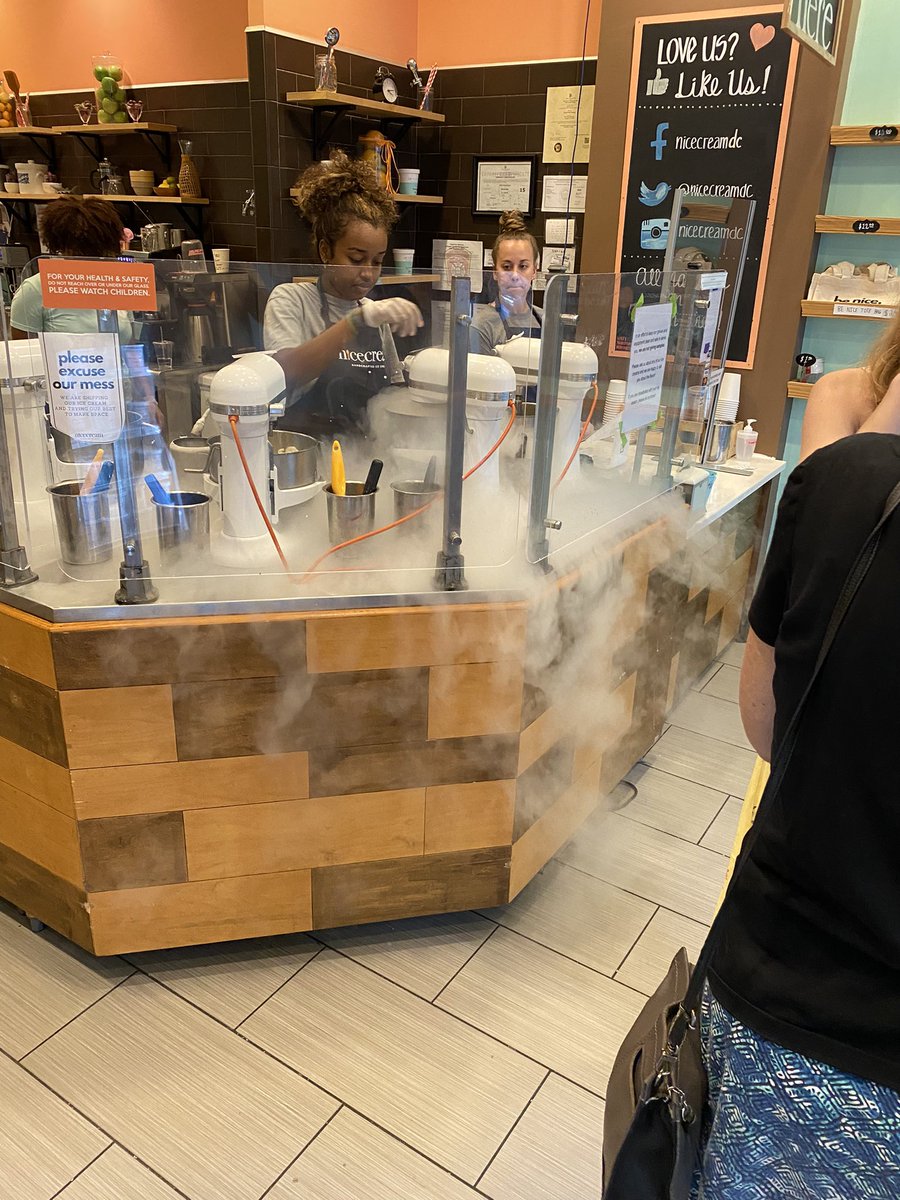 mbailey927's tweet photo. Thanks @nicecreamdc we loved watching you #getsciencedone #delicious https://t.co/nlpM8E1FlB