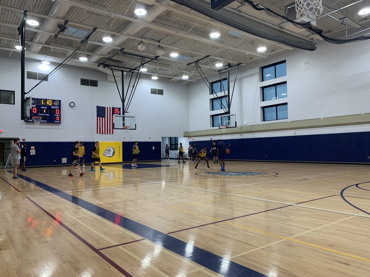 SweetHomeHoops's tweet photo. Busy week within the program!
Shooting and pick up after a long morning with future Panthers!
JV had a program workout with @KenEastHoops. Back at it in the morning!
@Coach_Licata
#wenotme
#worknowplaylater
@SHCSDAthletics https://t.co/CE7toHVaWO