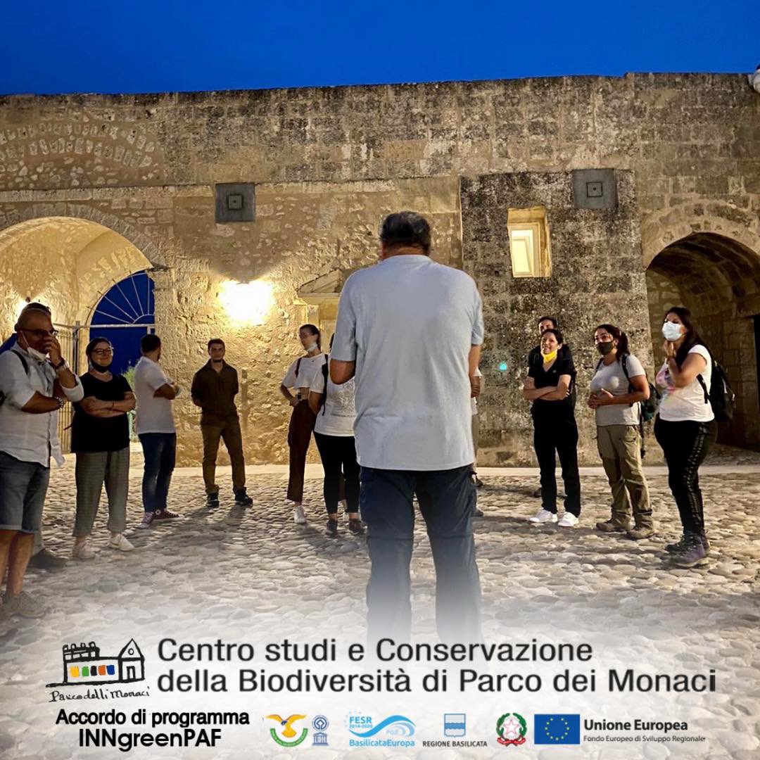 Alcuni scatti della “BatNight”, passeggiata dedicata all’osservazione delle specie di chirotteri presenti nel #ParcodellaMurgiaMaterana.
L’iniziativa segue le attività del corso di formazione “Biologia, conservazione ed attività di rilevo dei chirotteri della regione Basilicata”.