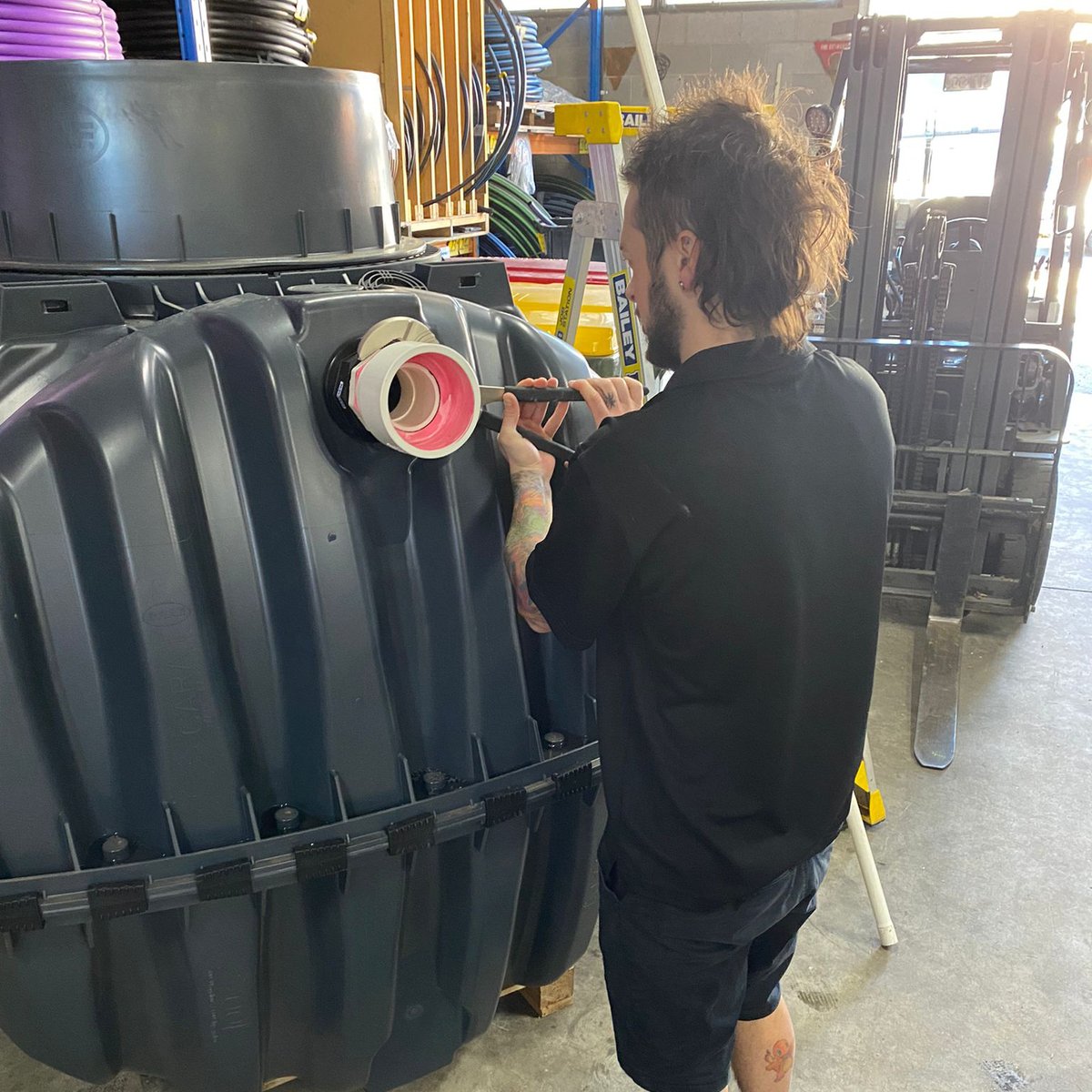 waterproau's tweet photo. Getting it done up front, having fun at the back.

#businessinfrontpartyintheback #getitdonehavingfun https://t.co/AQOkbhxQHG